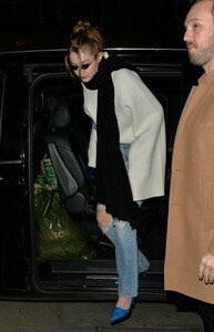          gig160219BZNimage1.jpg