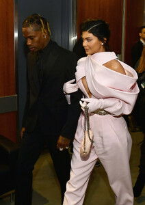 Kylie+Jenner+61st+Annual+Grammy+Awards+Backstage+5OK_N___LDWx.jpg