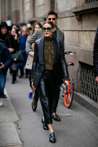 Olivia+Palermo+Ermanno+Scervino+Street+Style+PNk_ET_FVbKx.jpg