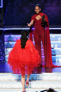Alicia+Keys+61st+Annual+Grammy+Awards+Inside+iaSQxTinvVpx.jpg