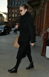          gig150219BZNimage114.jpg