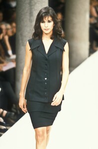 668419850_Fendi1996WomenRTW124.thumb.jpg.072270753b2c388daddf7d3b1443cdb1.jpg