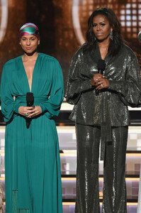Michelle+Obama+61st+Annual+Grammy+Awards+Inside+WwinUSse8COx.jpg