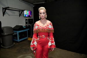 Katy+Perry+61st+Annual+Grammy+Awards+Backstage+oN7qxp82HBSx.jpg