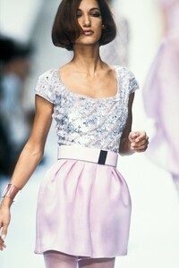 794226900_ClaudeMontana1992WomenRTW95.thumb.jpg.e432ad447fc45008b82f55d3d2e8932b.jpg