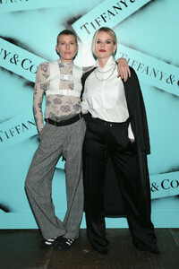 Dree+Hemingway+Tiffany+Co+Modern+Love+Photography+-r0sQG10WIXx.jpg
