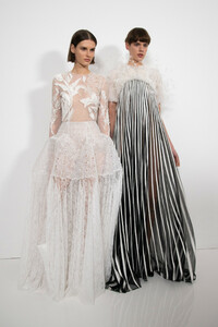 92458474_givenchy-hc-bks-v-rs19-8631(1).thumb.jpg.894eee323126b84b3e556f968be2ef99.jpg