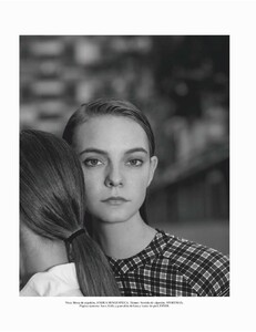 L Officiel Mexico 02.2019_downmagaz.com-page-008.jpg