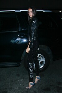96942059_hqcelebcorner-1.jpg