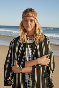 Closed-Spring-Summer-2019-Campaign03.thumb.jpg.f4ef3dfba77e80ff167269d4c2340b73.jpg