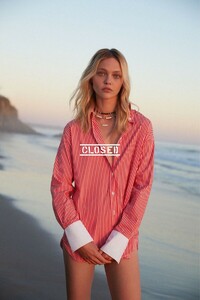 Closed-Spring-Summer-2019-Campaign07.thumb.jpg.9db7b208e1238b393a415cd3d8af8454.jpg