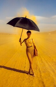 Elizaveta-Porodina-for-Conde-Nast-Traveller-with-Jena-Goldsack-4-664x1024.thumb.jpg.fc1775f3ace5a552e0b06959b2ecf3b7.jpg