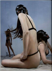 Jalouse_21_June1999_Bikini_05.jpg.5f10b1c49fcdeeb7f92fabeda9614671.jpg