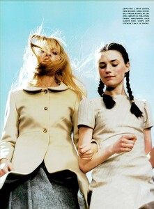 Jenkins_Vogue_Italia_August_1999_07.thumb.jpg.4c6a9d33d2340e8bd3971a89f455e3e5.jpg