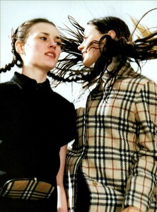 Jenkins_Vogue_Italia_August_1999_11.thumb.jpg.56c552307c33ebfe60891b9203be3023.jpg