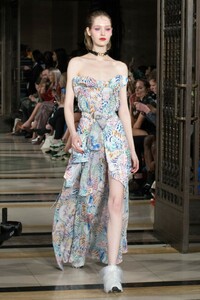 LFW-AW19-Jayne-Pierson-Amy-Smith-The-Upcoming-1-1024x1536.thumb.jpg.8ace945e01b59d44760cf0176de6a4e2.jpg