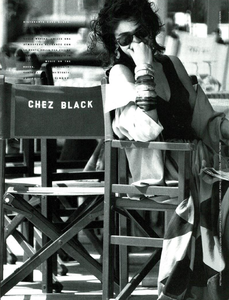 Nodari_Vogue_Italia_June_1989_13.thumb.png.38e86c3257519243d84a376fa2ea0cc6.png