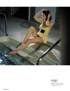 NumeroTokyo_63_January-February2013_Scene-StealingHilary_10.jpg