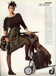 Penn_Vogue_US_April_1984_07.thumb.jpg.0ea033416ca8634502d062b9c8453c8f.jpg
