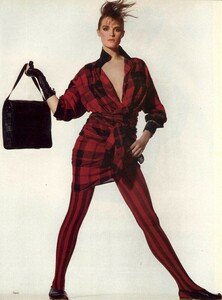 Penn_Vogue_US_February_1984_06.thumb.jpg.ba9aad68fc64e7703741624cdff4ed5b.jpg