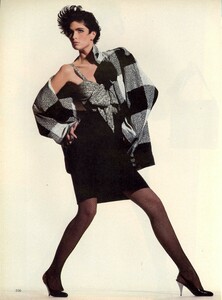 Penn_Vogue_US_February_1984_07.thumb.jpg.b2ae633527bdfa4f428ee339290bbffe.jpg