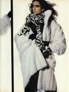 Penn_Vogue_US_November_1985_06.thumb.jpg.02cbb6c0b7749d5a3204f9f11421f10c.jpg