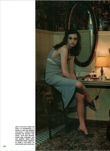 Sorrenti_Vogue_Italia_December_1998_05.png.6efc2c6a2f77f225ab7945b6805a23ac.png