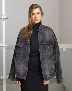 VLEE_WARDROBENYC_0.thumb.jpg.c0f7f3c3fb8e07804bec2c8cffb59eee.jpg