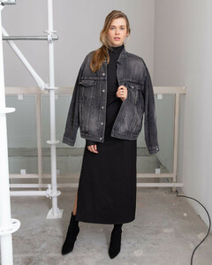 VLEE_WARDROBENYC_1.thumb.jpg.15ddcb24ad354c244cbd41a03c7e30e6.jpg