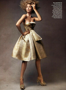 VogueUS_December2007_TheLusterFactor_02.jpg