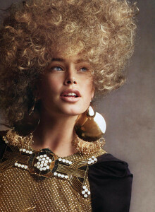 VogueUS_December2007_TheLusterFactor_07.jpg