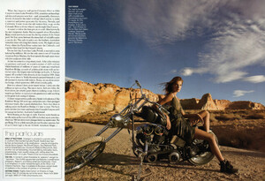 VogueUS_January2010_GoWest_07.jpg