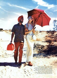VogueUS_March1997_VintageYear_11.jpg