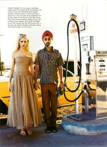 VogueUS_March1997_VintageYear_14.jpg