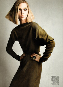 VogueUS_November2010_NaturallyRefined_07.jpg