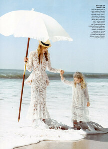 VogueUS_November2011_SweptAway_07.jpg