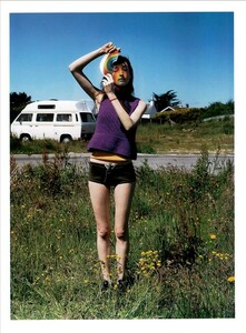 Walker_Vogue_Italia_August_1999_02.thumb.jpg.5a4c68dc4463e8e181da6e5f6d82009a.jpg