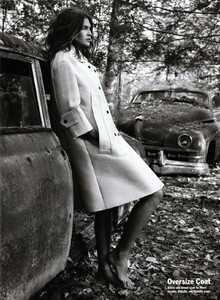 allure_jan06_bianca_balti_springbrake08.jpg