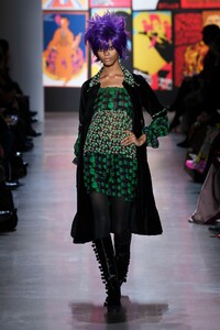 anna-sui-f19-27(1).thumb.jpg.8d4d9935b43a671cdde63518c71cd0b1.jpg