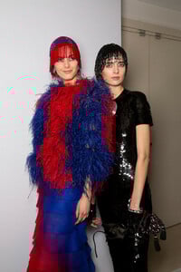 armani-prive-hc-bks-m-rs19-3049.thumb.jpg.a169b814fc923dc515b6748de97c8e4a.jpg