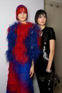 armani-prive-hc-bks-m-rs19-3051.thumb.jpg.36b59e7d35a8a3e2079c6fd7b7926131.jpg