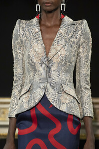 armani-prive-hc-clp-rs19-0939.thumb.jpg.38ced199c1e706f4180ec10eba49fdeb.jpg