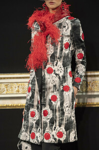 armani-prive-hc-clp-rs19-1116.thumb.jpg.a5db6195c161f4989c79b38aa22171f1.jpg