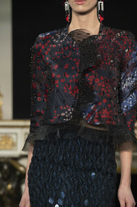 armani-prive-hc-clp-rs19-1540.thumb.jpg.3e72a1715db9f51c5b00c6e5f69c2bef.jpg