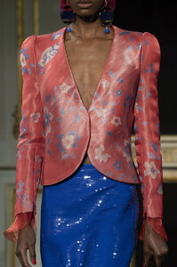 armani-prive-hc-clp-rs19-1773.thumb.jpg.49af4bdb2a5b81c7f33f8a2a206d05ee.jpg