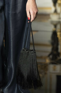 armani-prive-hc-clp-rs19-1891.thumb.jpg.e122fb0ef9edf0f0b7ad2b5ec4cc903b.jpg