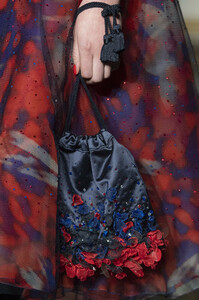 armani-prive-hc-clp-rs19-2282.thumb.jpg.7d666fd37c1dc1b363ca1a26902f53cd.jpg