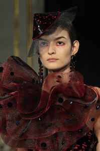 armani-prive-hc-clp-rs19-2343.thumb.jpg.a6360c20a867e4489c13e7548ce7ed92.jpg