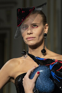 armani-prive-hc-clp-rs19-2385.thumb.jpg.e07351acdcf8d9b4be22f631ff9f24df.jpg