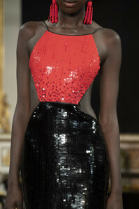 armani-prive-hc-clp-rs19-2441.thumb.jpg.82aa86b96072620354a1a2b0cd2225ea.jpg